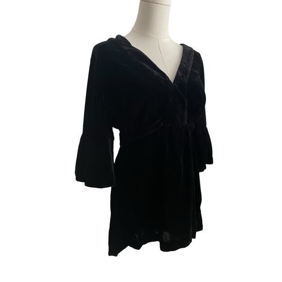 Black Velvet Top Womens L Old Navy Flare Sleeve Holiday Event Dark Fairy Grunge - Picture 2 of 9